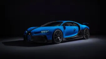 Bugatti Chiron Pur Sport studio shots