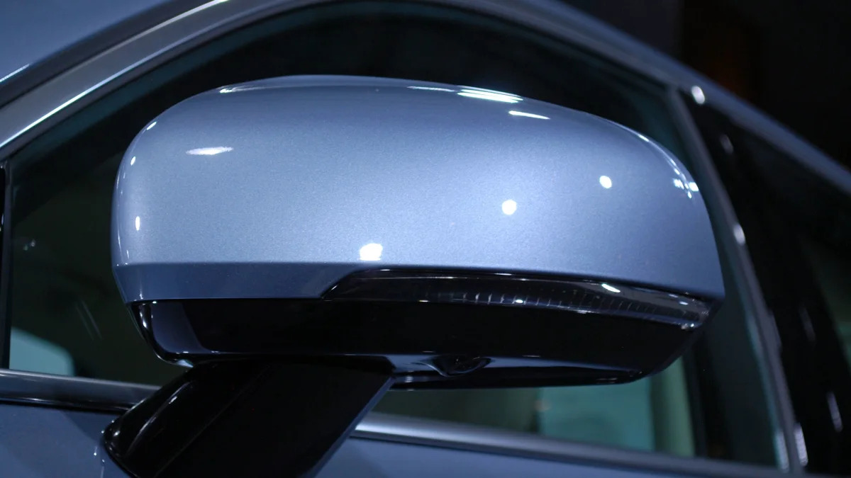 2017 Volvo S90 live reveal side mirror