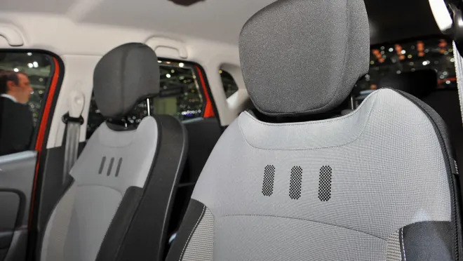 2013 Renault Captur features zip-off seat covers, crisper drawer glovebox  [w/videos] - Autoblog