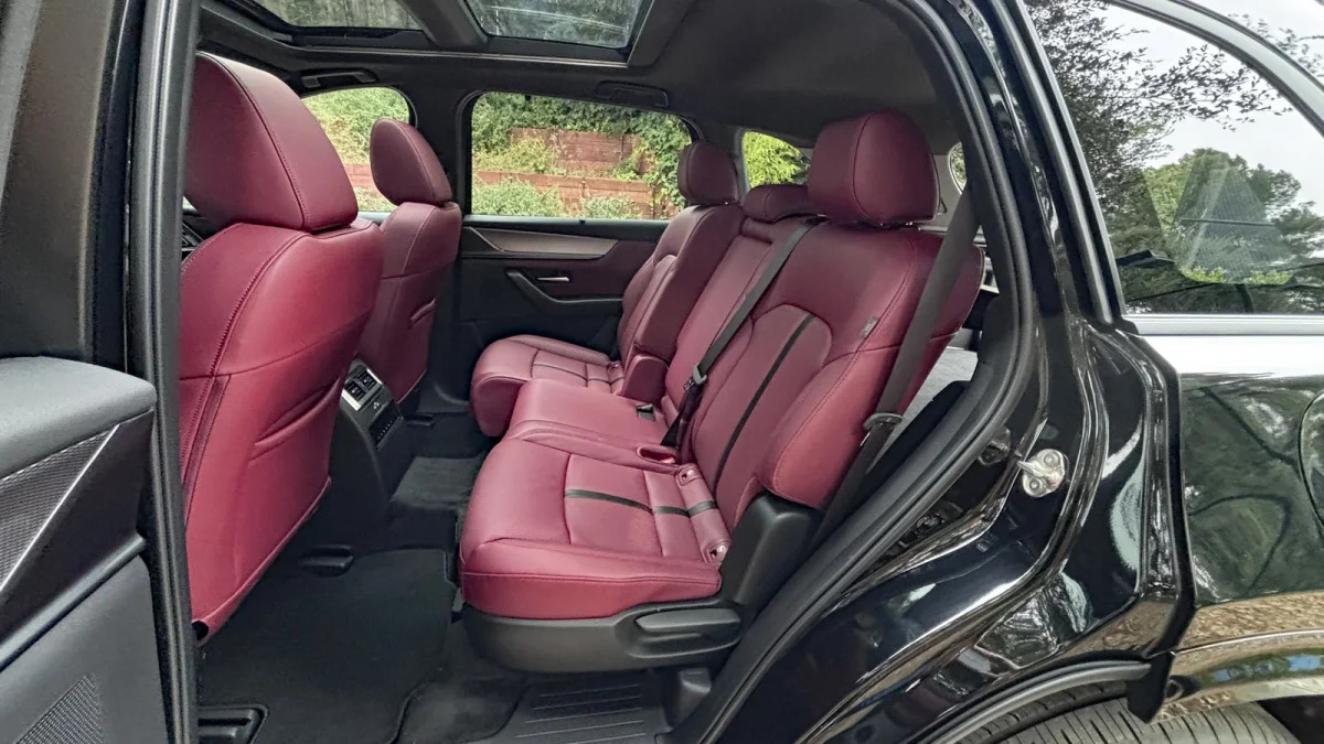2025 Mazda CX-70 back seat sliding