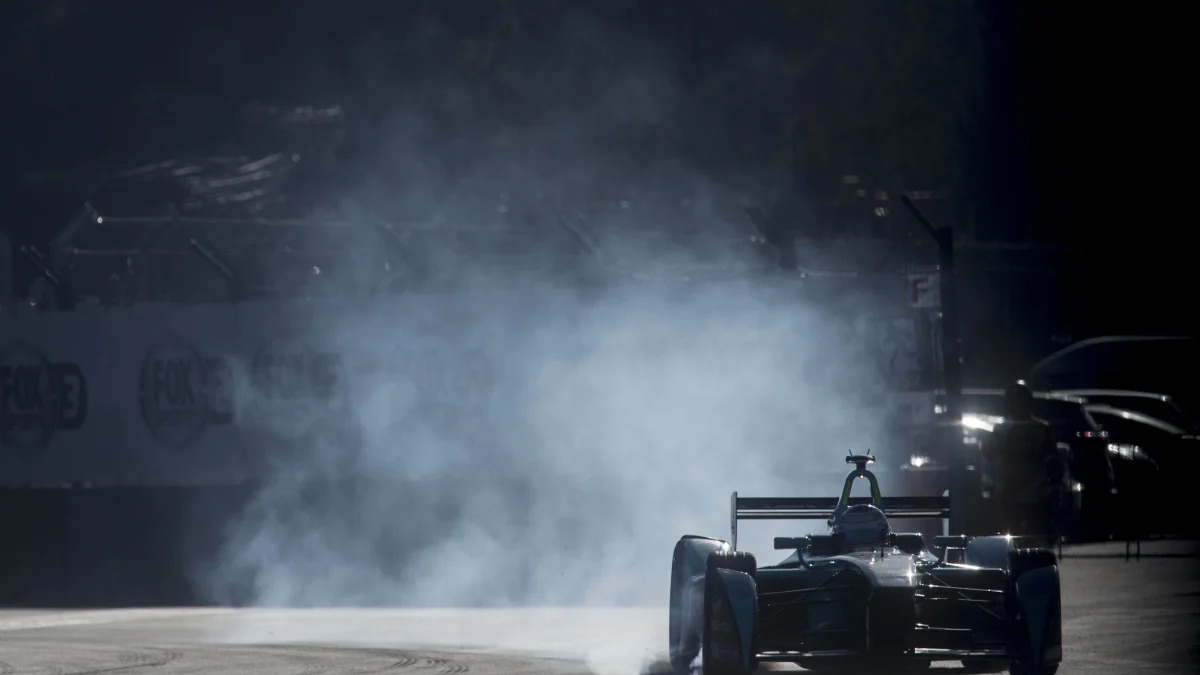 2016 Formula E Mexico City ePrix tire smoke