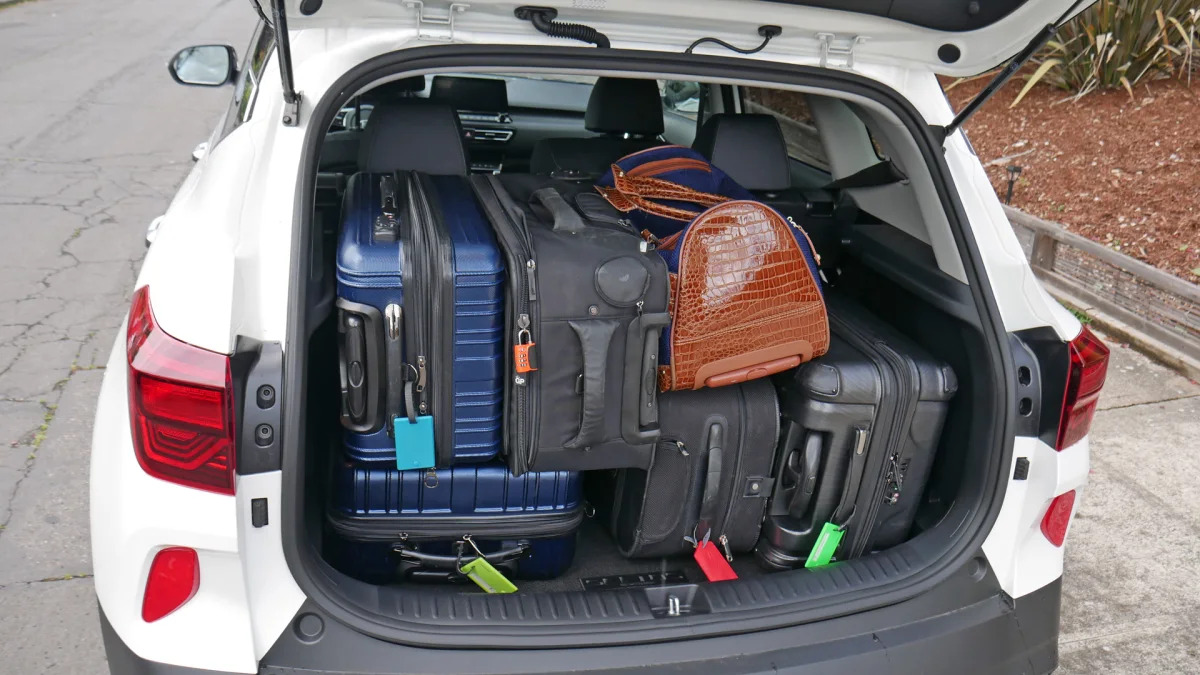 2021 Kia Seltos Luggage Test all luggage