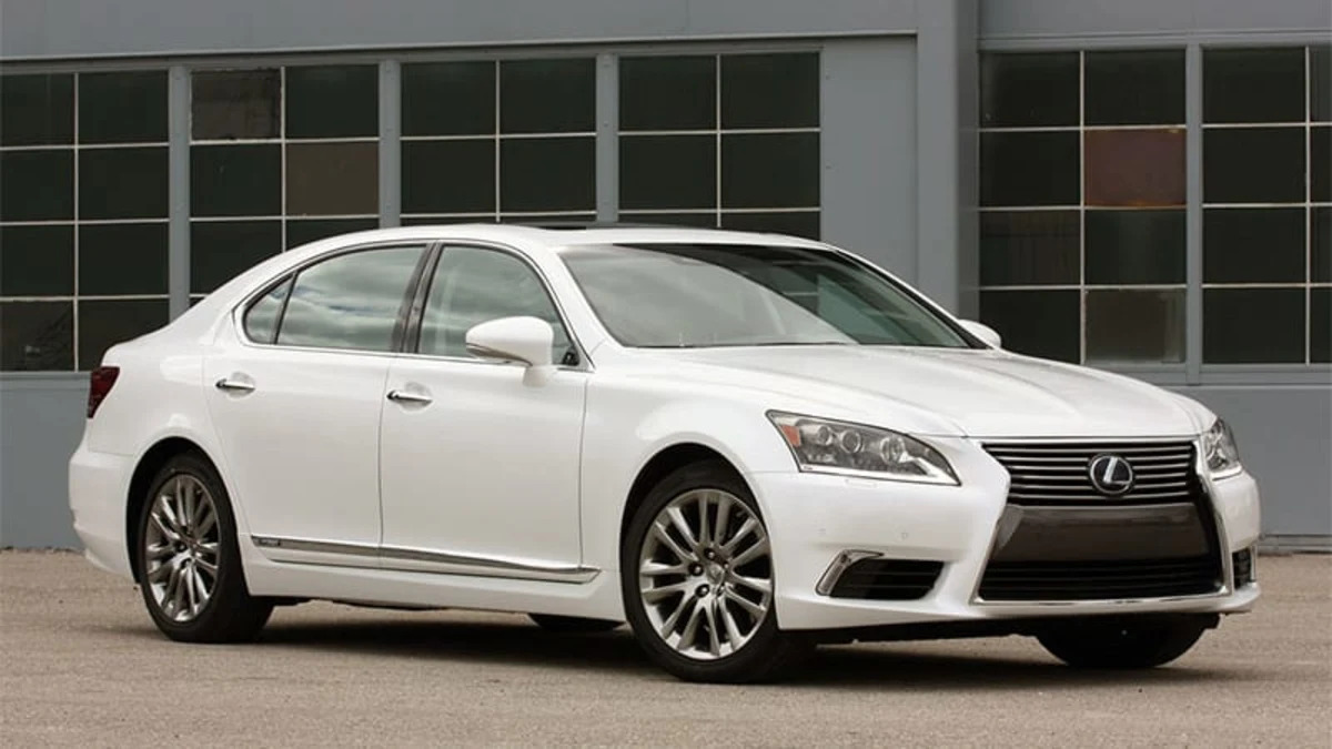 Lexus planning a hydrogen fuel-cell LS by 2017
