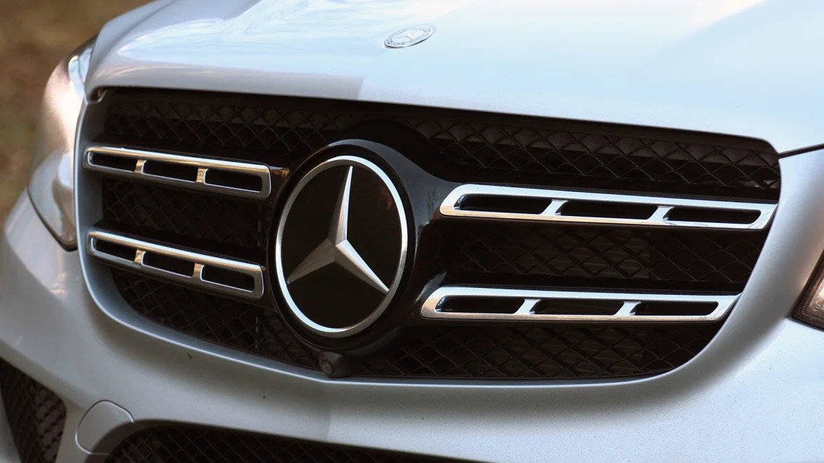 2017 Mercedes-Benz GLS-Class grille