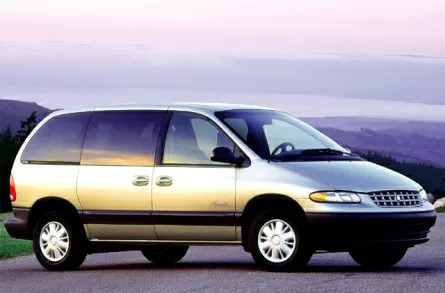 2000 Plymouth Voyager SE Passenger Van