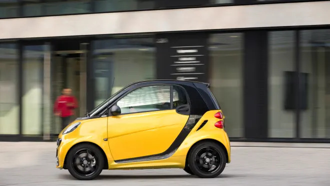 Smart readies Fortwo Cityflame special edition for Detroit - Autoblog