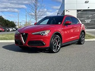 2023 Alfa Romeo Stelvio Review: Exceptionally sporty, but compromised -  Autoblog