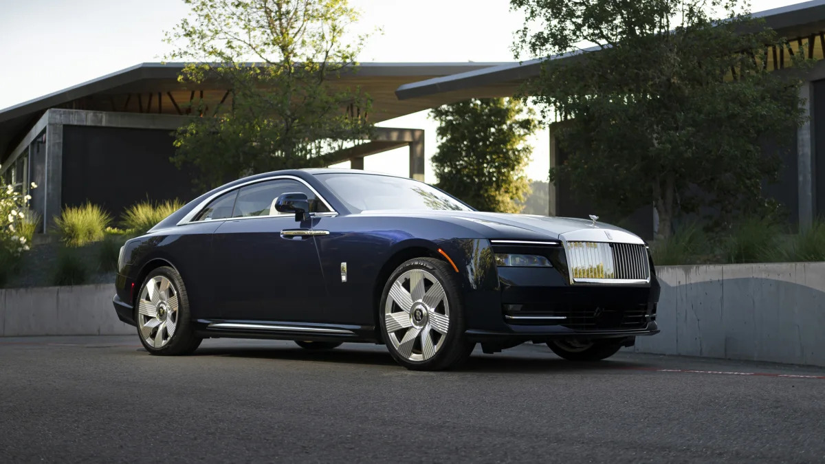 2024 Rolls-Royce Spectre in Midnight Sapphire