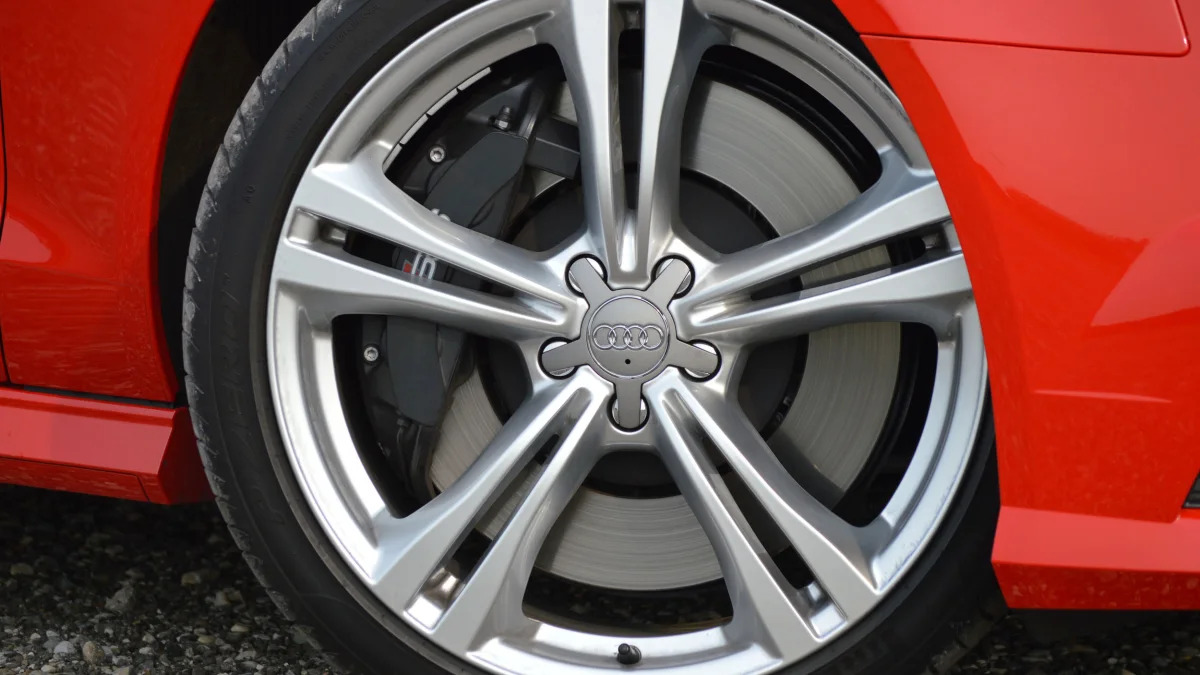 2016 audi s6 red 20 inch wheel detail 