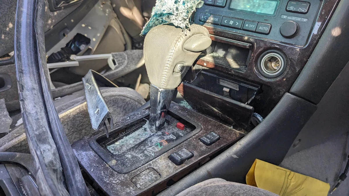 31 - 1997 Toyota Cresta in Colorado junkyard - photo by Murilee Martin