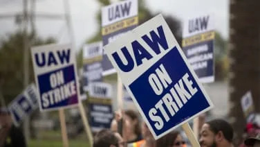 UAW and Detroit 3 appear to make progress in contract talks