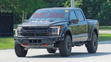 Ford F-150 Raptor R spy photos show updated grille, lights