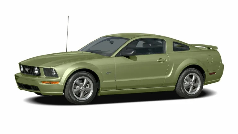 2005 Ford Mustang V6 Deluxe 2dr Coupe