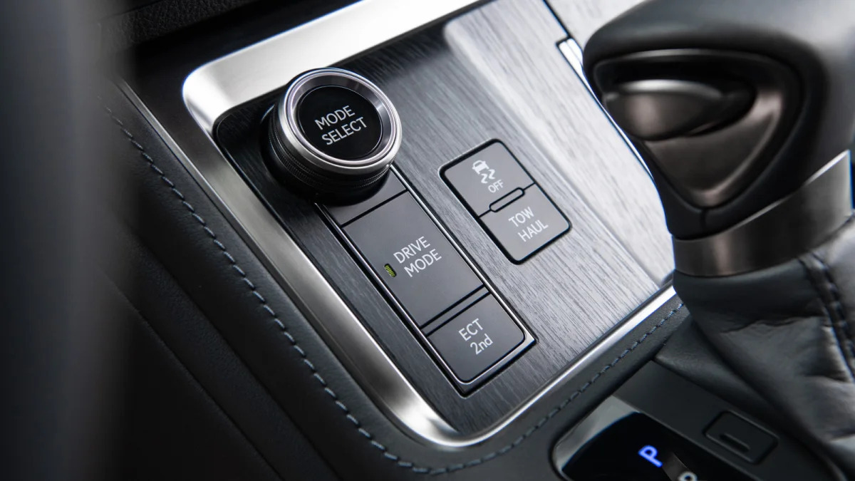 2024 Lexus GX 550 Premium+ drive mode controls