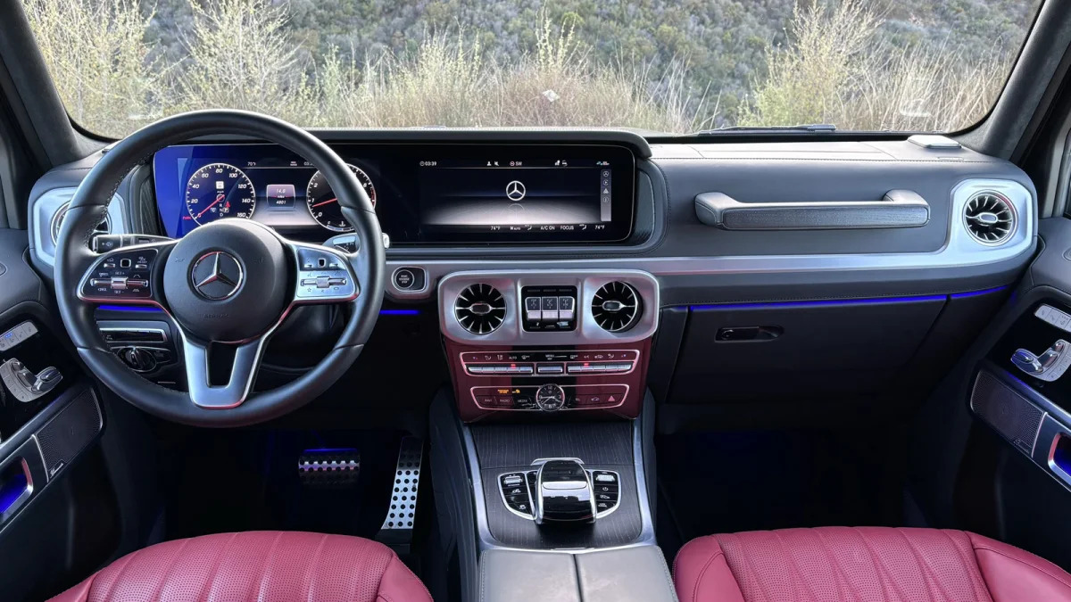 Mercedes G 550 Professional Edition interior
