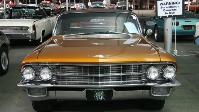 Barrett-Jackson OC '10: Louis Vuitton-trimmed 1962 Cadillac fetches $40K -  Autoblog