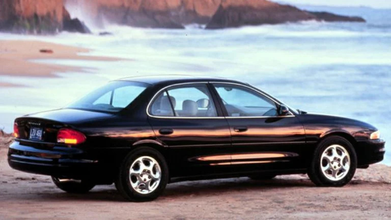 1999 Oldsmobile Intrigue GX 4dr Sedan