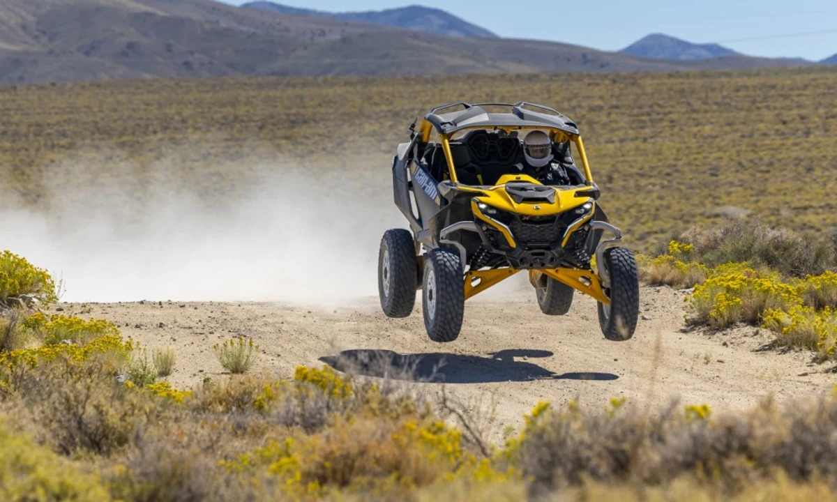Off-road buggy market gets new high-performance flagship: 240hp Can-Am  Maverick R - Drive