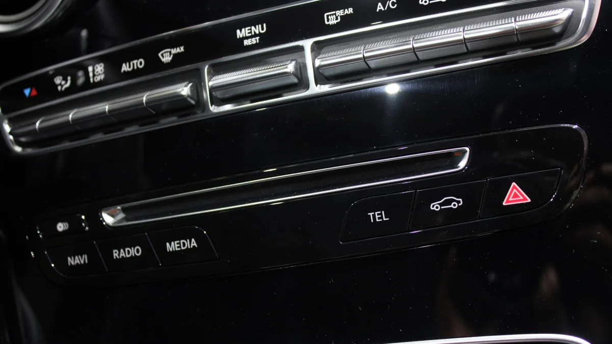 2016 Mercedes-Benz GLC 250d infotainment buttons.