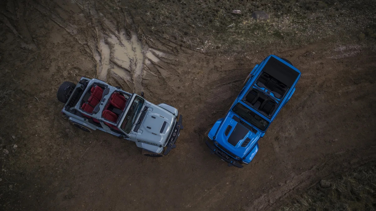 New 2024 Jeep® Wrangler Rubicon 392 (left) and Jeep Wrangler Ru