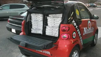 Nonni's Pizza smart fortwo delivery vehicle
