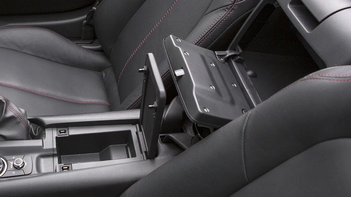 2016 Mazda MX-5 Miata storage bins