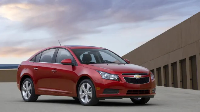 This is the Next-Generation Chevrolet Cruze, but why does it look like a  Hyundai?