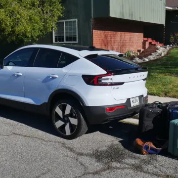 Volvo C40 Luggage Test: How much cargo space?