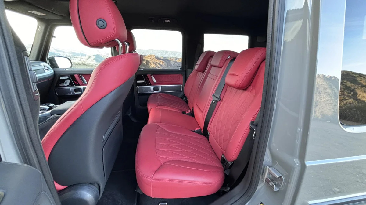 Mercedes G 550 Professional Edition back seat