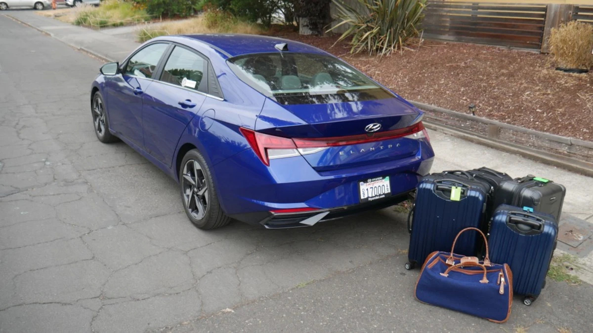 Hyundai Elantra Luggage Test | How big is the trunk?