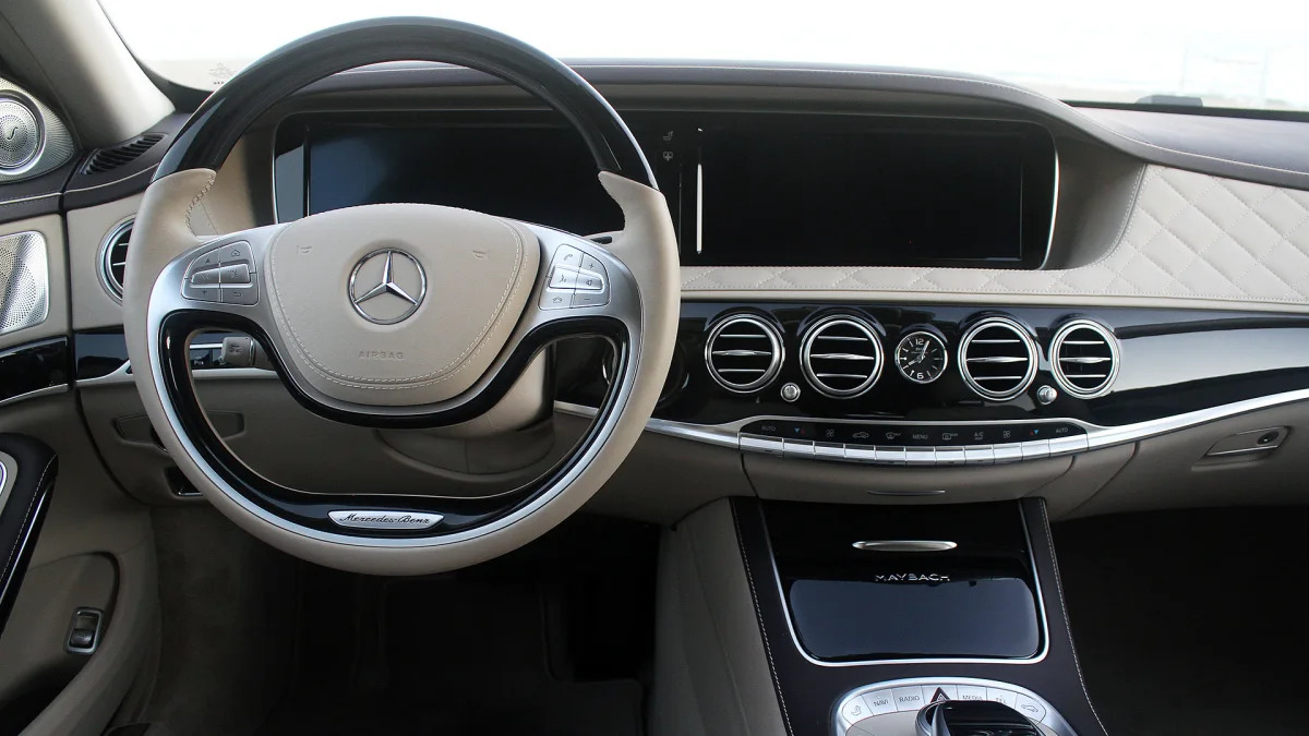 2016 Mercedes-Maybach S600 interior