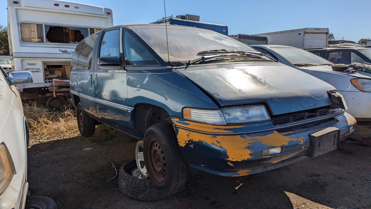 Junkyard Gem: 1990 Chevrolet Lumina APV - Autoblog