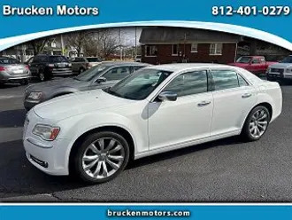 2011 Chrysler 300 Limited 4dr Rear-Wheel Drive Sedan Pricing and Options -  Autoblog