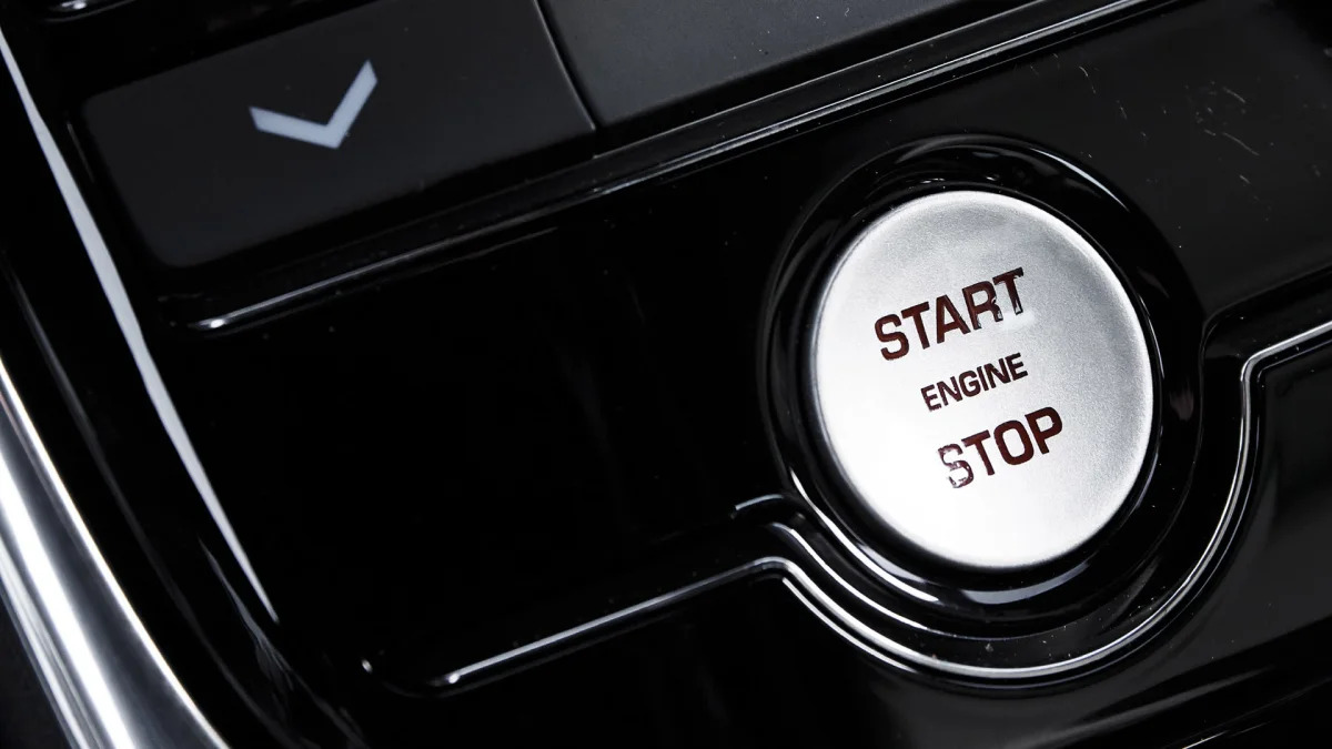 2017 Jaguar XE start button