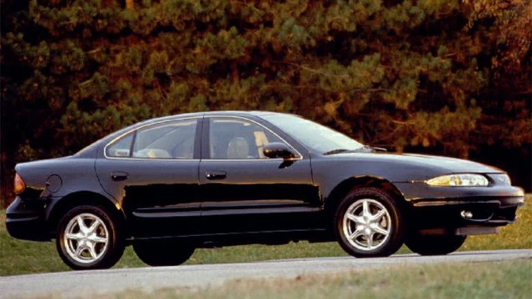 2000 Oldsmobile Alero GL2 4dr Sedan