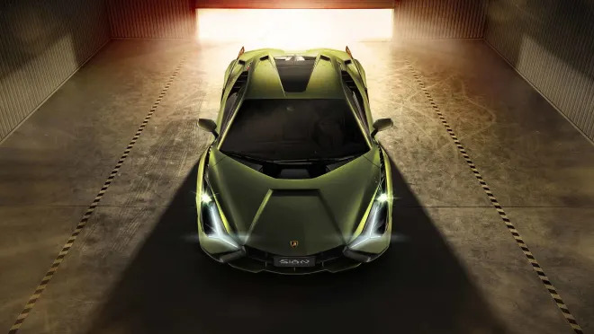 Lamborghini unveils first hybrid—with a 6 mile range