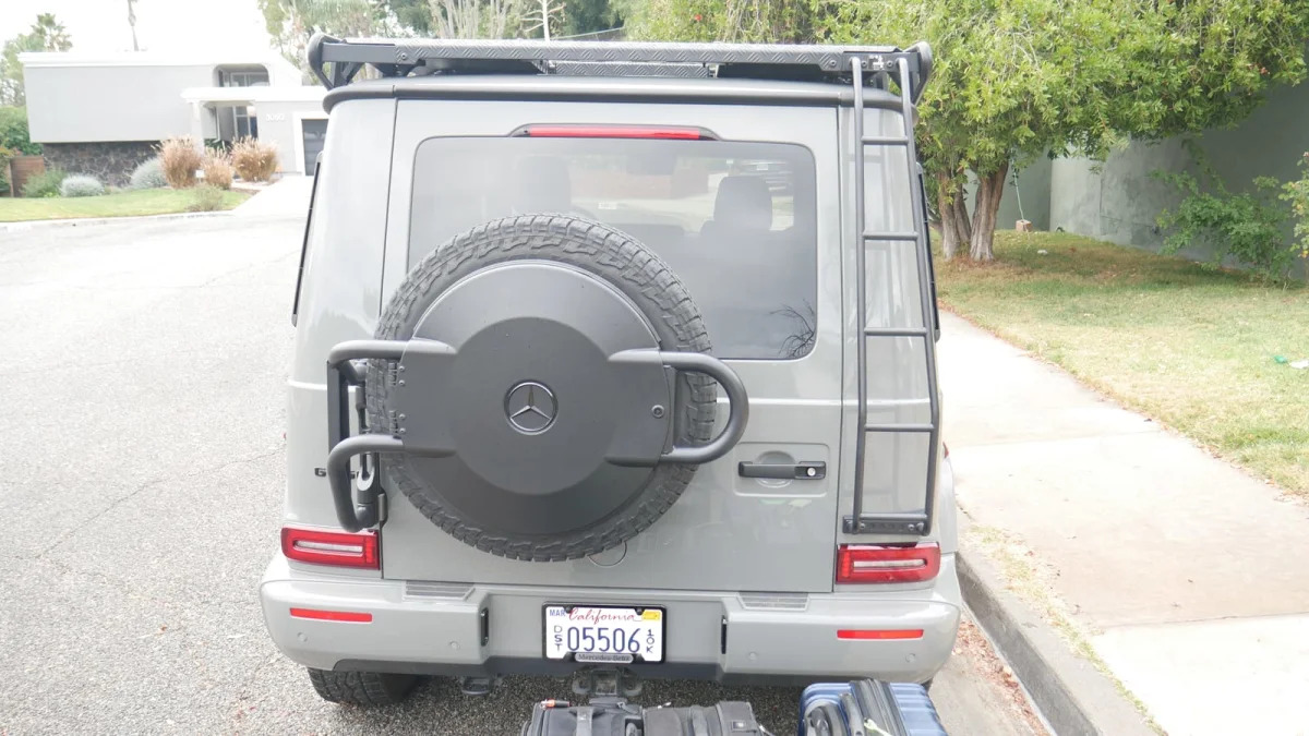 G 550 Professional Edition swing gate closed