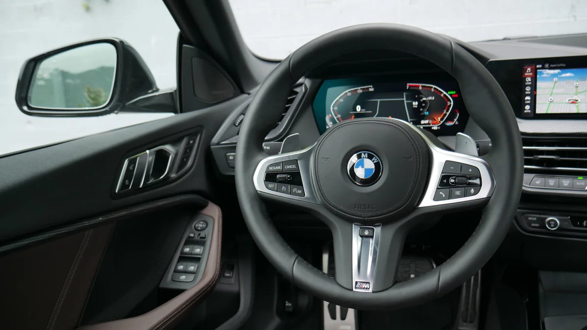2020 BMW 228i steering wheel