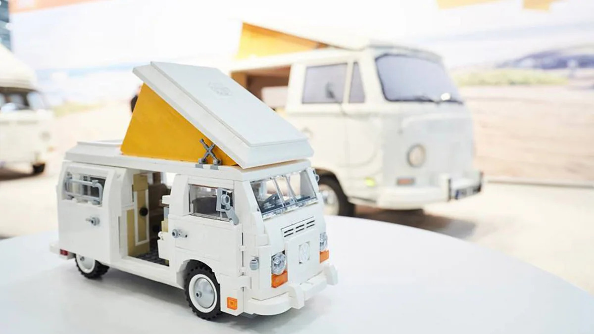 Lego Volkswagen Type 2 Bulli Van