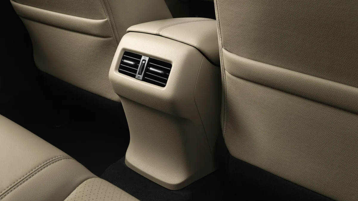 2017 honda accord hybrid rear seat vents
