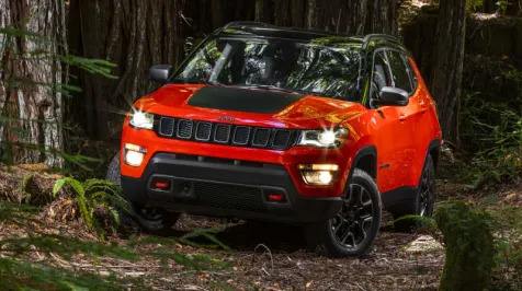 <h6><u>2017 Jeep Compass debuts with tiny Grand Cherokee looks</u></h6>