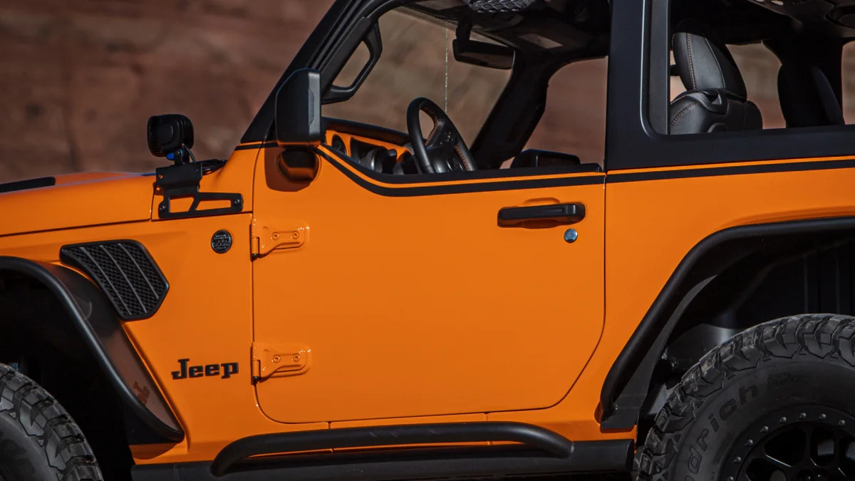Jeep Orange Peelz door