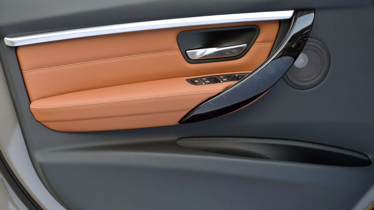 2016 bmw 3 series wagon refresh interior door detail