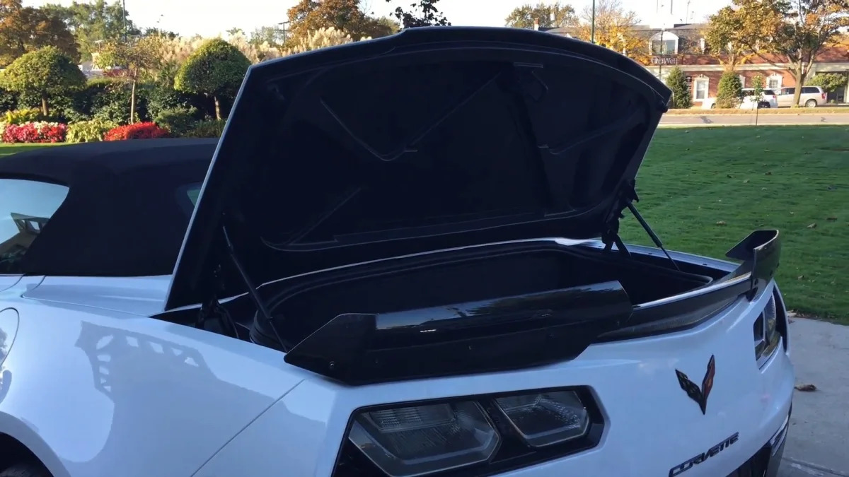 2016 Chevrolet Corvette Convertible Power-Cinch Trunk | Autoblog Short Cuts