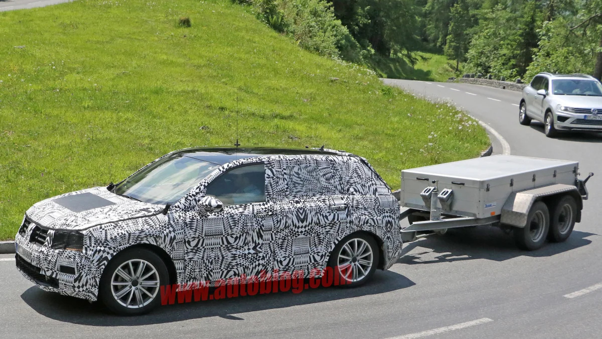 vw towing tiguan camo spied disguised
