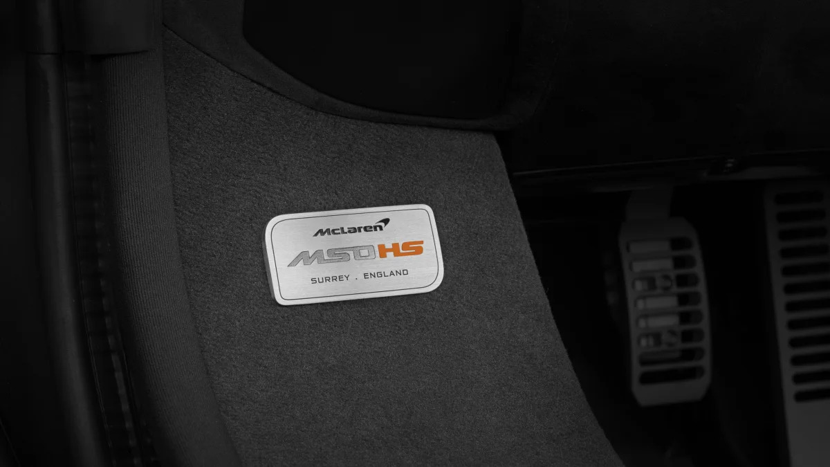 McLaren MSO HS Interior Badge