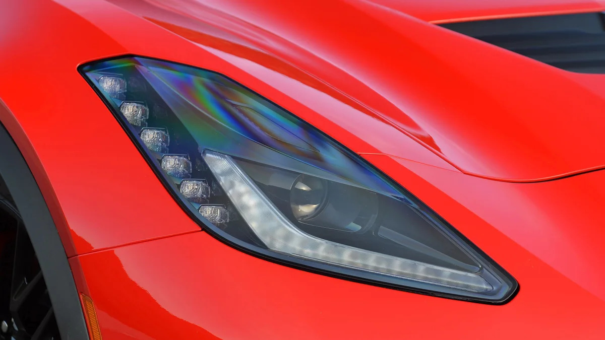 2015 Chevrolet Corvette Z06 headlight