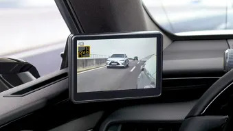 Lexus ES 300h Digital Side-View Monitor