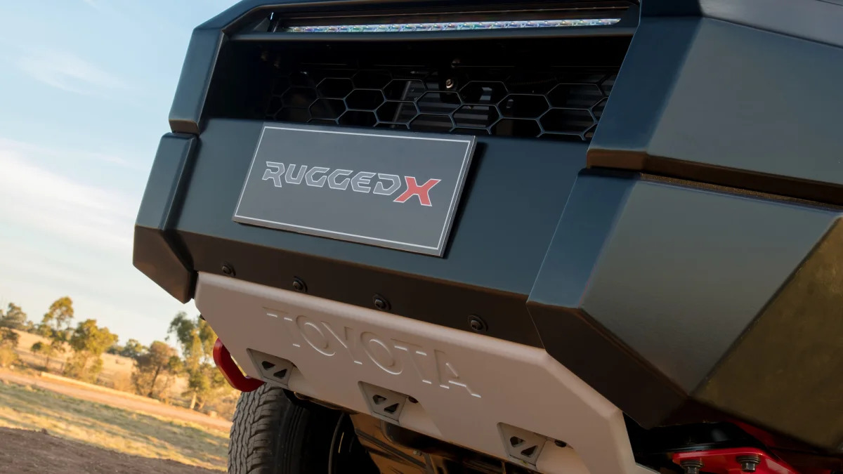 Toyota Hilux Rugged X
