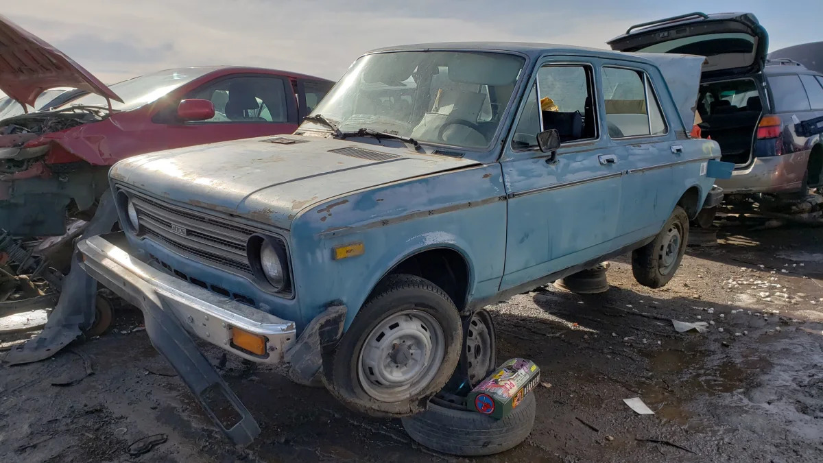00 - 1979 Fiat 128 in Colorado junkyard - photo by Murilee Martin